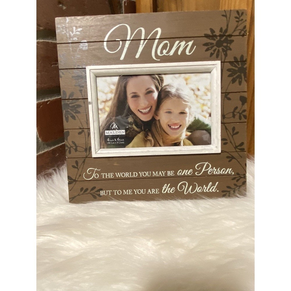 Frame For Mom‎